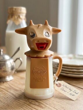 Vintage Whirley Industries Cow Creamer / Pitcher - Niagara Falls Souvenir